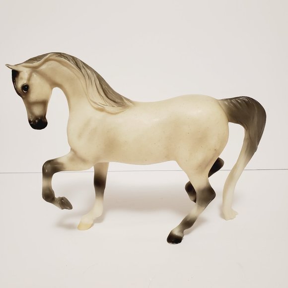Breyer Horse Sahara Model 1234 - Picture 2 of 11